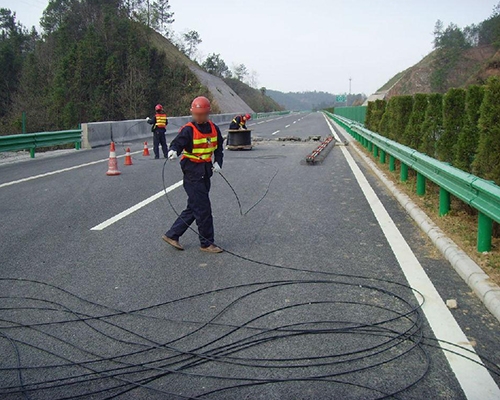 光（電）纜敷設